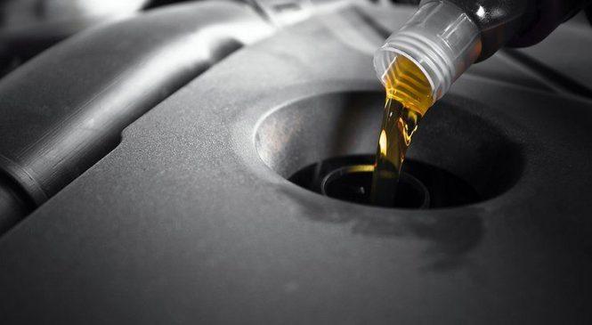 Почему прозрачное масло убивает двигатель машины